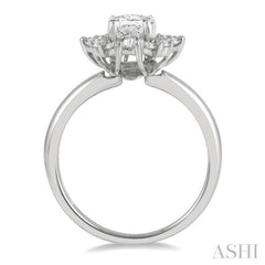 Oval Shape Semi-Mount Halo Diamond Engagement Ring