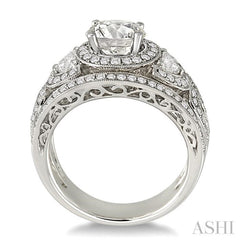 Round Shape Semi-Mount Halo Diamond Engagement Ring