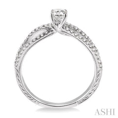 Round Shape Diamond Engagement Ring