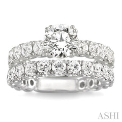 Round Shape Diamond Wedding Set