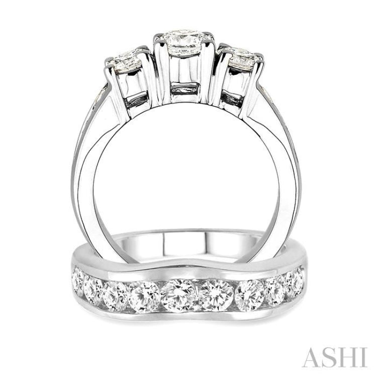 Round Shape Past Present & Future Diamond Wedding Set