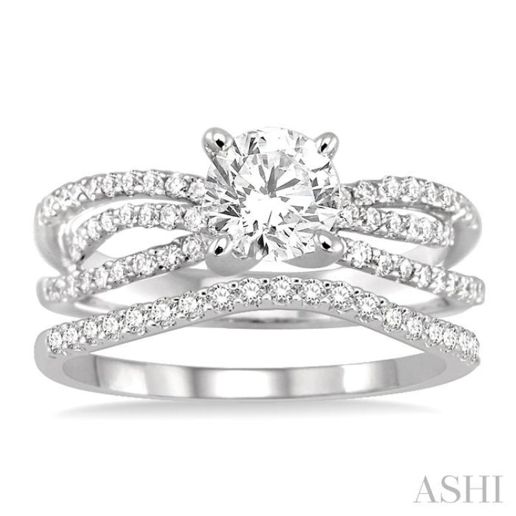 Round Shape Diamond Wedding Set