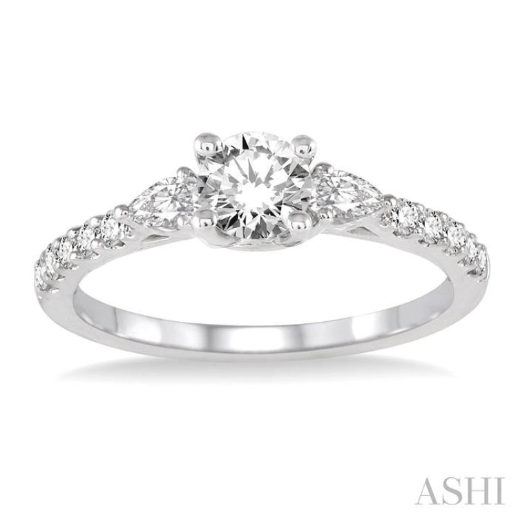 Round Shape Semi-Mount Diamond Engagement Ring