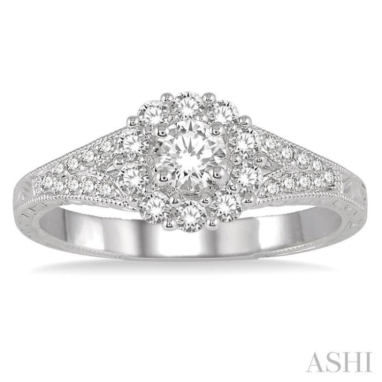 Round Shape Halo Diamond Engagement Ring