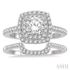 Round Shape Halo Diamond Wedding Set