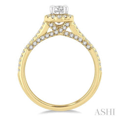 Oval Shape Semi-Mount Halo Diamond Engagement Ring