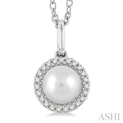 Pearl & Petite Halo Diamond Fashion Pendant