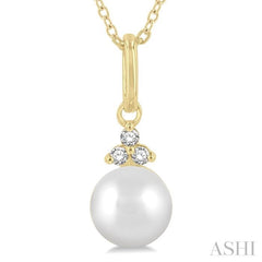 Pearl & Petite Diamond Fashion Pendant