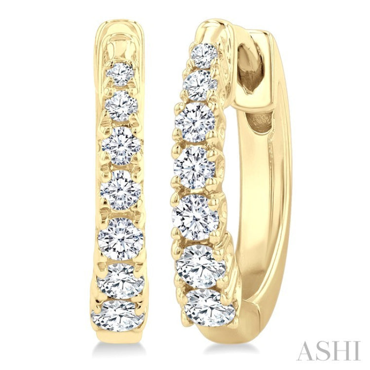 1/4 Ctw Graduated Round Cut Diamond Fashion Huggie Petites in 10K Yellow Gold