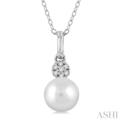 Pearl & Petite Diamond Fashion Pendant