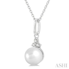 Pearl & Petite Diamond Fashion Pendant