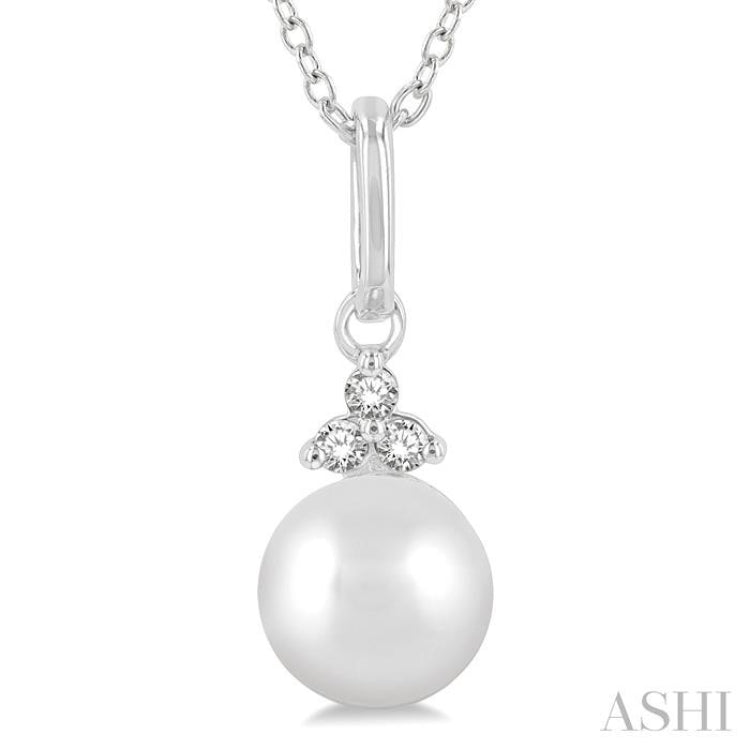 Pearl & Petite Diamond Fashion Pendant