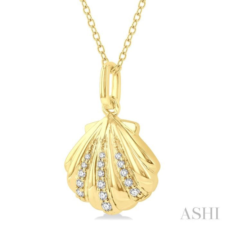 Seashell Petite Diamond Fashion Pendant