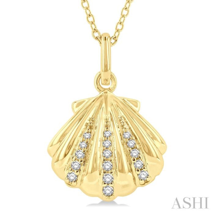 Seashell Petite Diamond Fashion Pendant