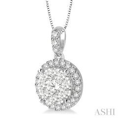 Round Shape Halo Lovebright Essential Diamond Pendant