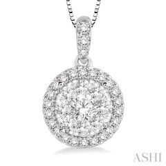 Round Shape Halo Lovebright Essential Diamond Pendant