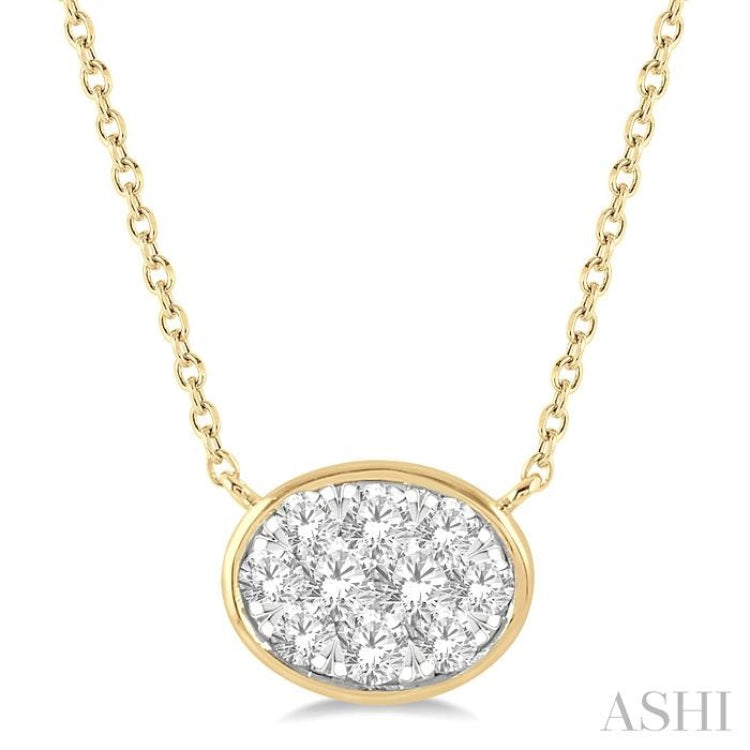 Oval Shape East-West Lovebright Essential Diamond Necklace