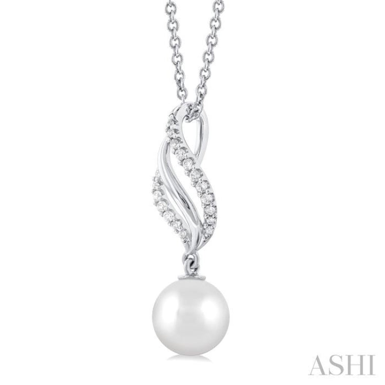 Pearl & Diamond Fashion Pendant