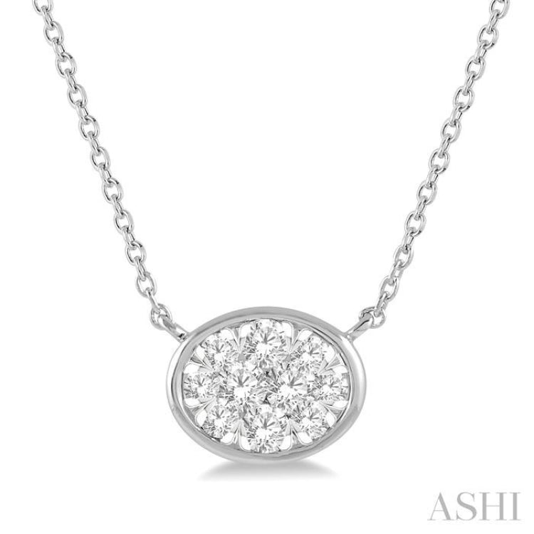 Oval Shape East-West Lovebright Essential Diamond Necklace