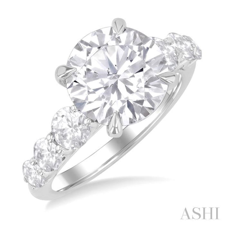 Round Shape Semi-Mount Diamond Engagement Ring