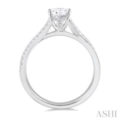 Round Shape Semi-Mount Diamond Engagement Ring