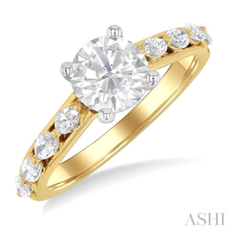 Round Shape Semi-Mount Diamond Engagement Ring