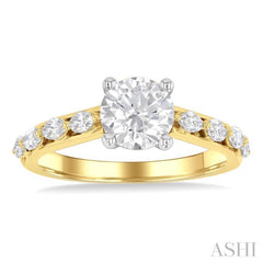 Round Shape Semi-Mount Diamond Engagement Ring