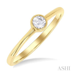 1/6 Ctw Petite Bezel Set Round Cut Diamond Fashion Ring in 10K Yellow Gold