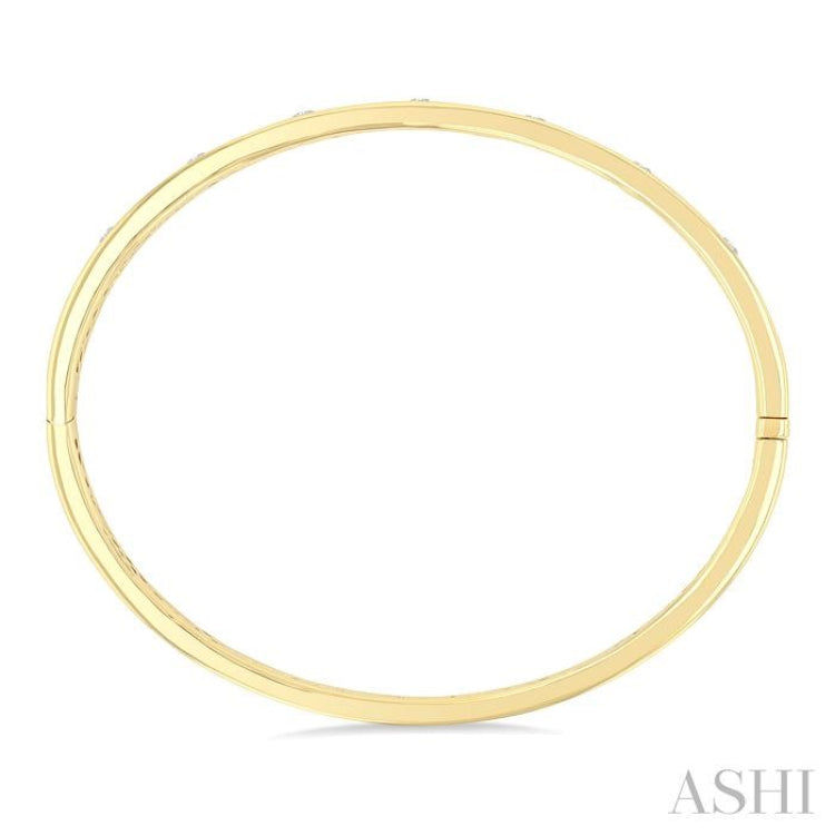 3/8 Ctw Flush Bezel Set Diamond Fashion Bangle in 14K Yellow Gold