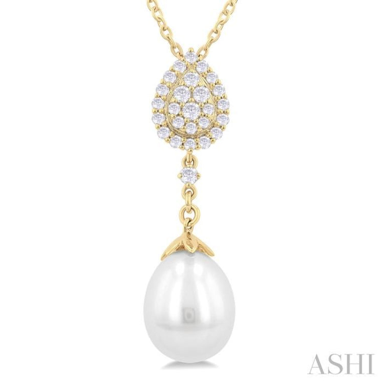 9X7 MM Pear Shape Mount Cultured Pearl Drop and 1/5 ctw Round Cut Diamond Fashion Pendant With Chain in 14K Yellow Gold