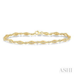 1/3 Ctw Round Cut Diamond Shape Fashion Bracelet in 10K Yellow Gold