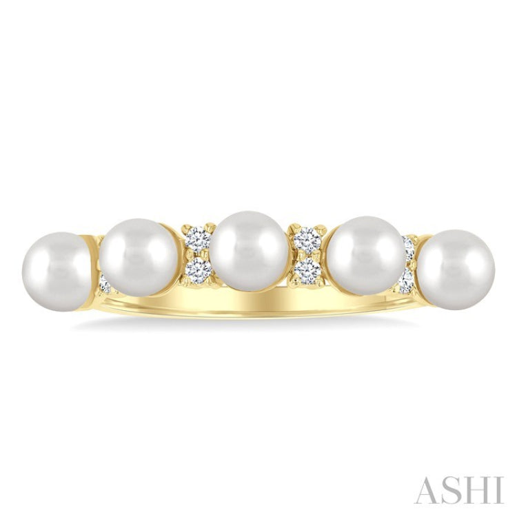 4 MM Round Shape Cultured Pearl and 1/6 Ctw Round Cut Diamond Semi-Precious Fashion Ring in 10K Yellow Gold