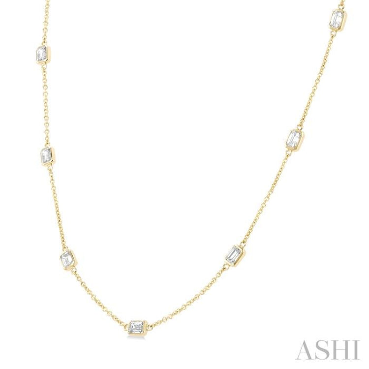 2 Ctw Emerald Cut Diamond Fashion Necklace in 14K Yellow Gold