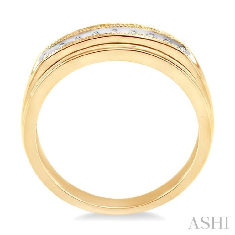 1/8 Ctw Round Cut Diamond Women's Ring in 14K Yellow Gold