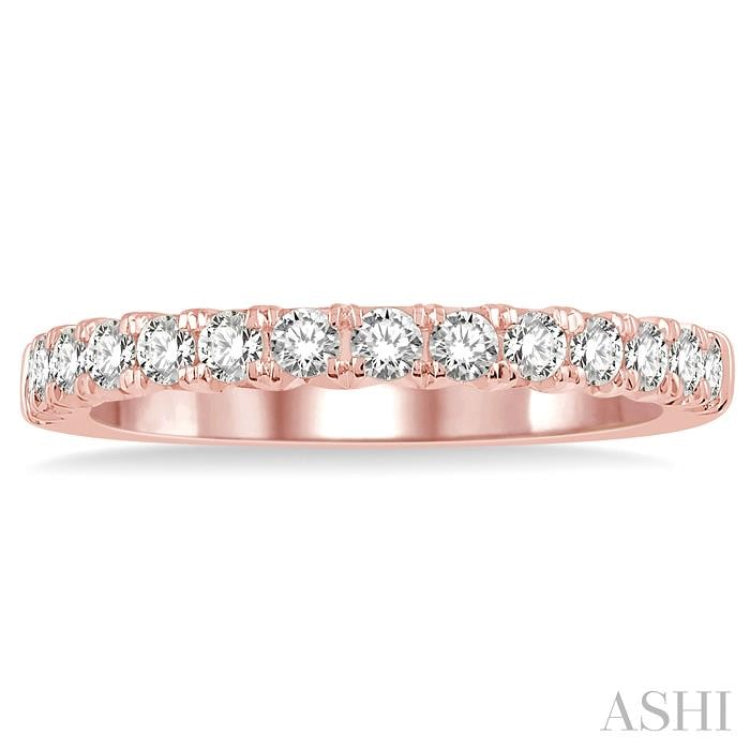1/2 Ctw Round Cut Diamond Wedding Band in 14K Rose Gold