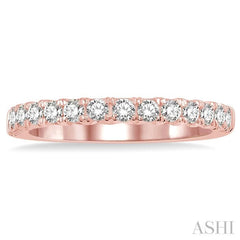 1/2 Ctw Round Cut Diamond Wedding Band in 14K Rose Gold