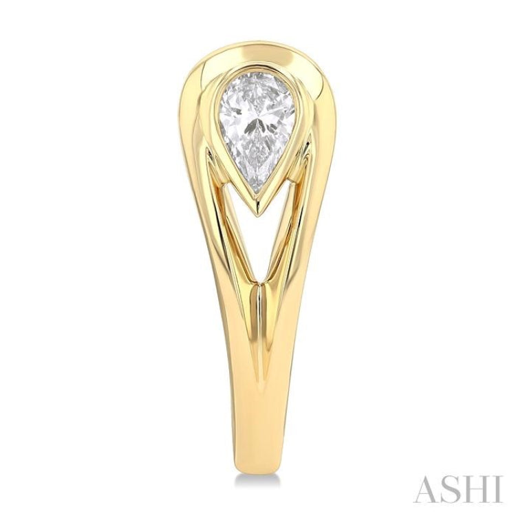 1/3 Ctw Pear Cut Diamond Half Hoop Fashion Earrings in 14K Yellow Gold