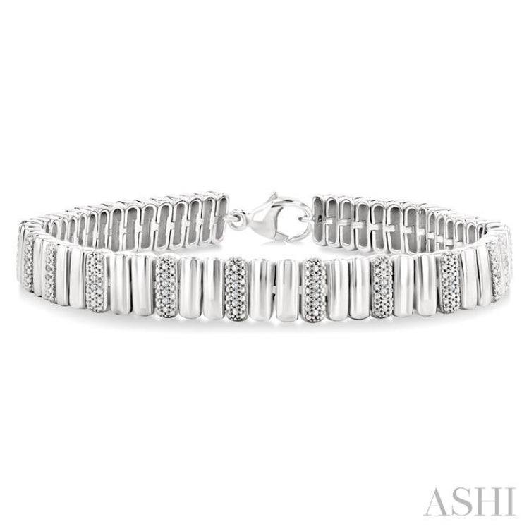 1/6 Ctw Wide Ribbed Plain Polished and Single Cut Diamond Bold Bracelet in Sterling Silver